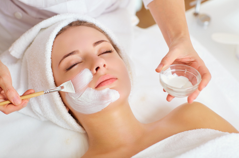 Medicated Facials for Skin Whitening